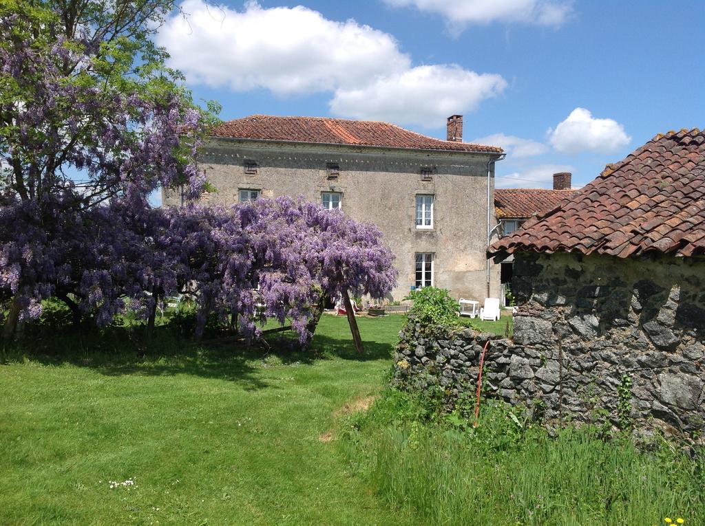 Wisteria House Bed and Breakfast Chanteloup  Buitenkant foto